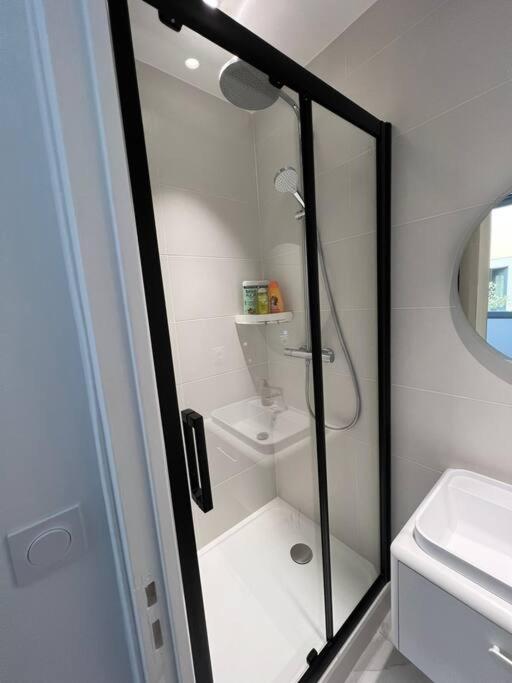 Cosy Flat For 6 People #2 Leilighet Asnières Eksteriør bilde